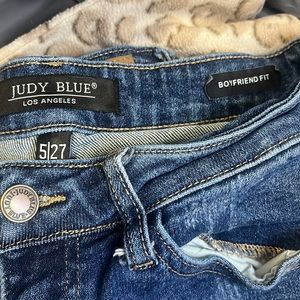 Judy blue denim boyfriend distressed jeans